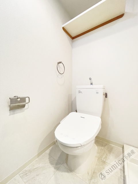 トイレ　温水洗浄便座付き♪