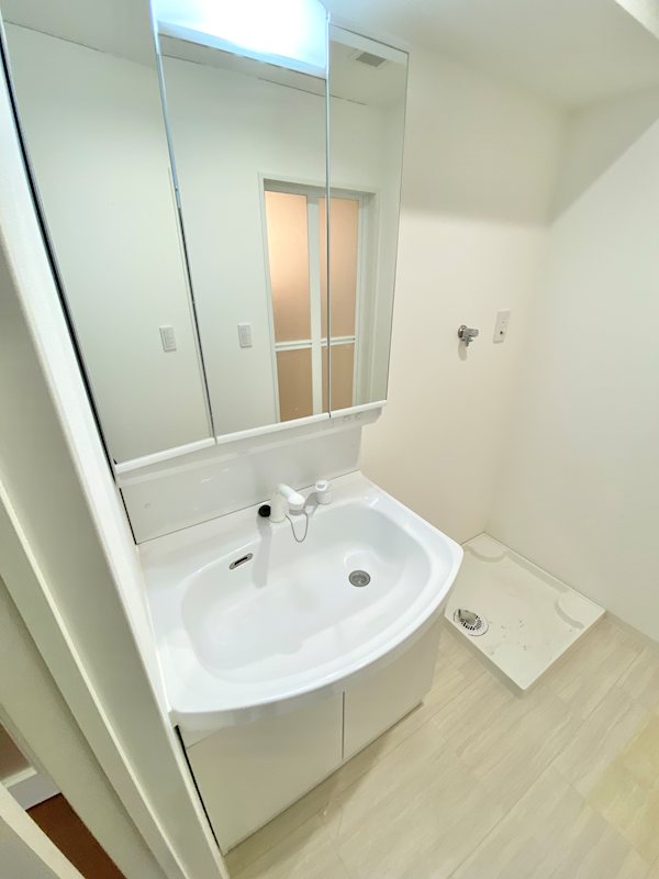 洗面設備　洗髪洗面化粧台