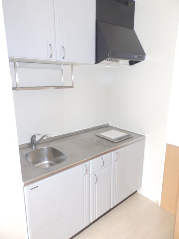 キッチン　キッチンは1口IHクッキングヒーター付き♪