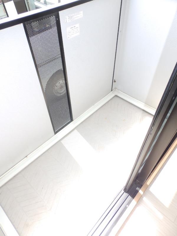 バルコニー　ベランダは南東向きです！