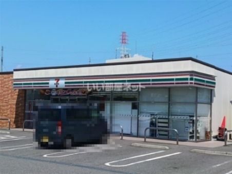 コンビニ　セブンイレブン 稲城南多摩北口店（コンビニ）まで642m