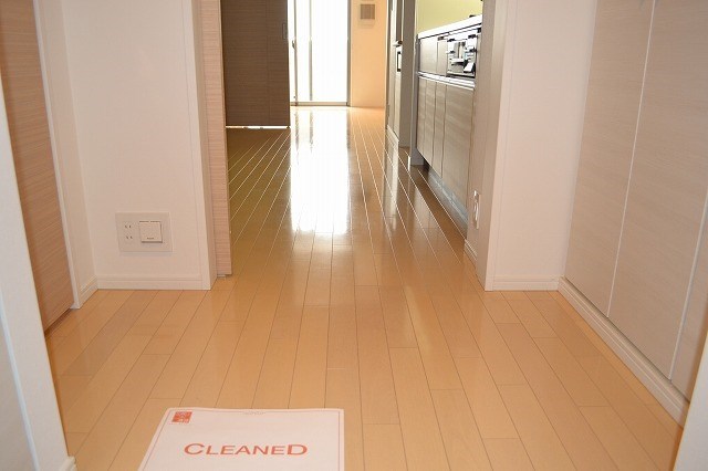 玄関　１ＤＫ別部屋写真です