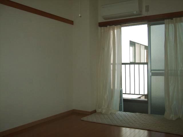 居室・リビング　洋室