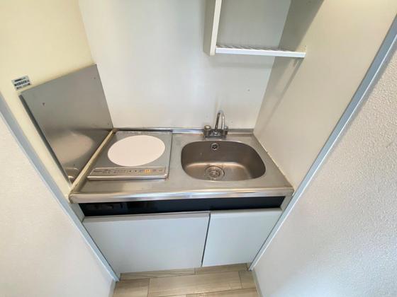 キッチン　※別部屋の写真です