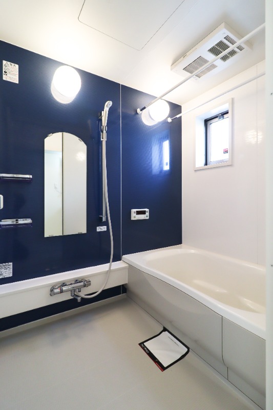 バス・シャワールーム　図面と現状に相違がある場合には現状を優先