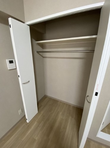 収納　たっぷりと収納できるクローゼットです