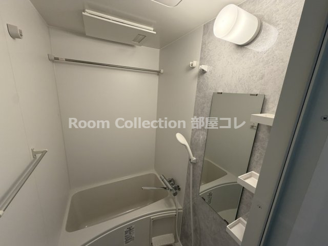 バス・シャワールーム　※同物件他部屋写真 反転、色違いの場合有 現況優先