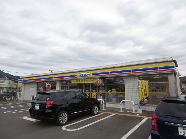 コンビニ　ミニストップ（コンビニ）まで630m