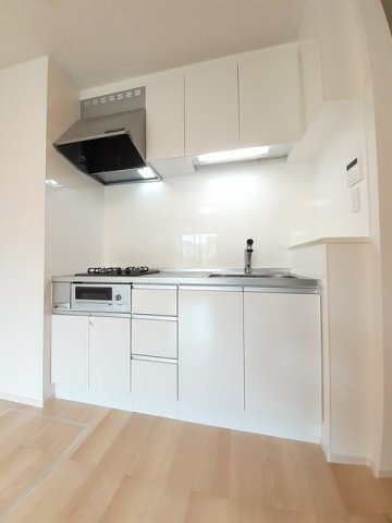 キッチン　コンパクトなキッチンで掃除もラクラク