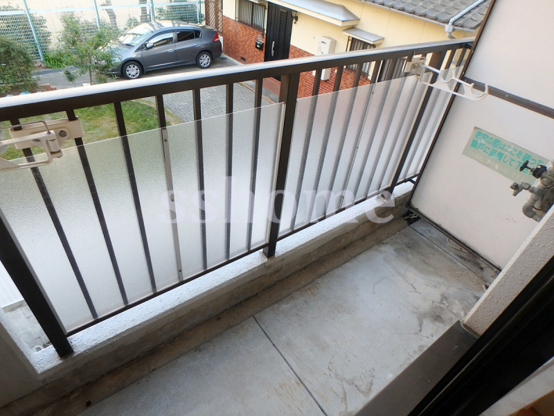 バルコニー　東向き