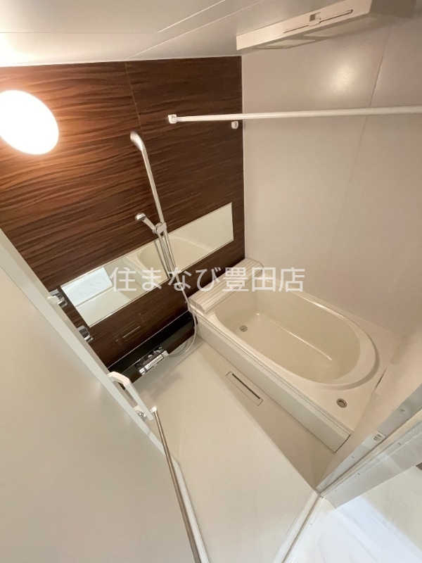 バス・シャワールーム　同型別部屋写真