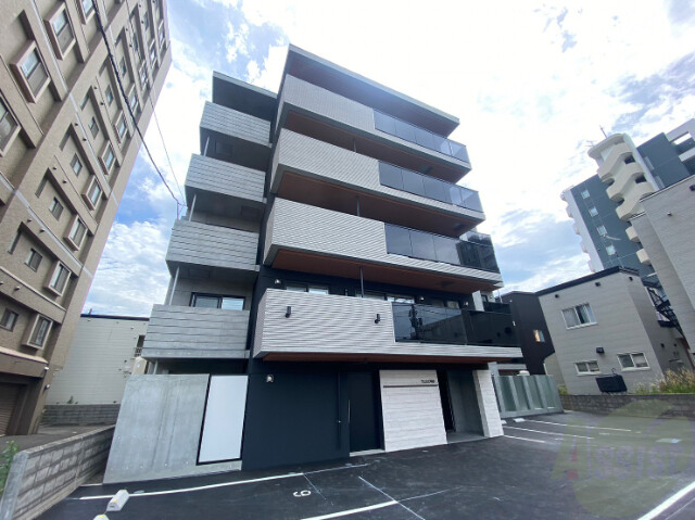 建物外観　札幌市豊平区平岸４条「ウェルズ平岸」