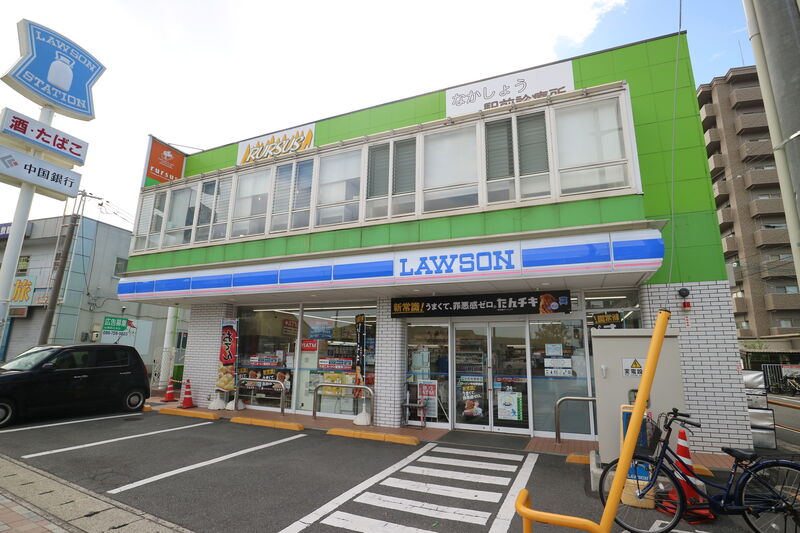 コンビニ　ローソン　中庄駅前店（コンビニ）まで688m