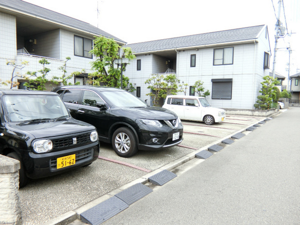 駐車場　駐車場！