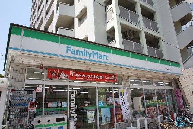 コンビニ　ファミリーマート松島一丁目店（コンビニ）まで407m