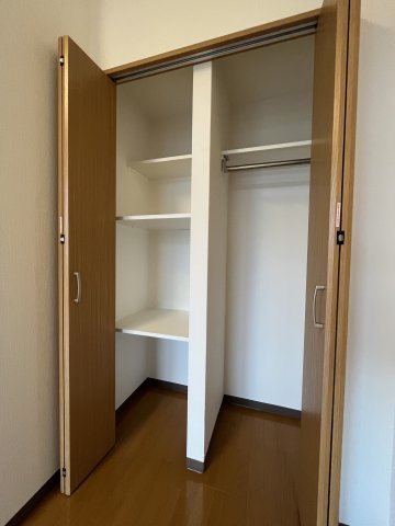 収納　エグゼ大阪BAY　クローゼット