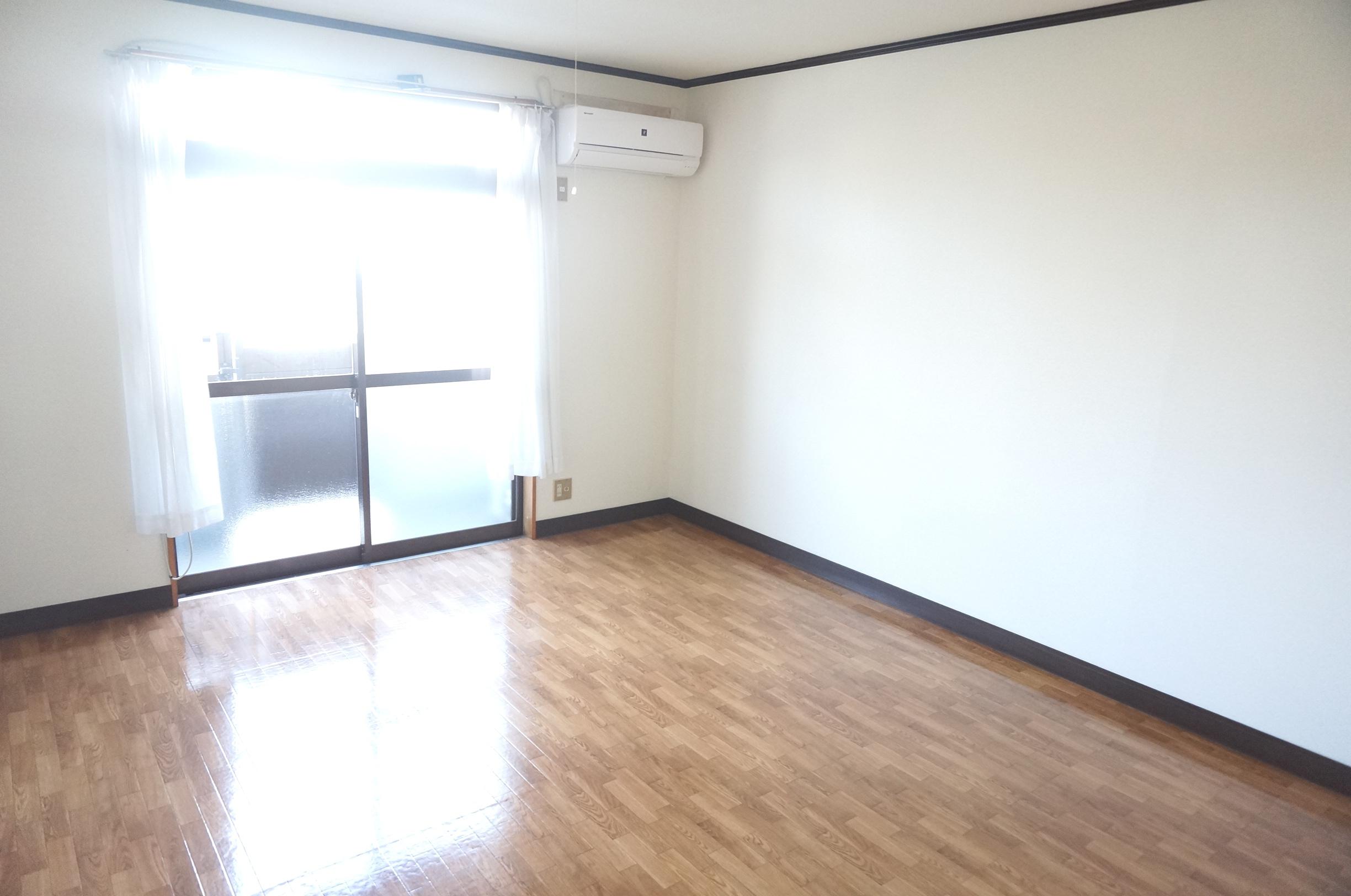 居室・リビング　画像は別部屋の写真です。