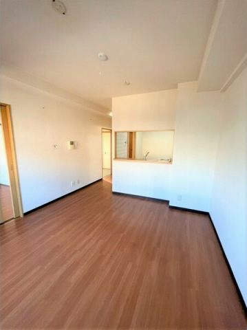 居室・リビング　写真は同マンションの別のお部屋のものです