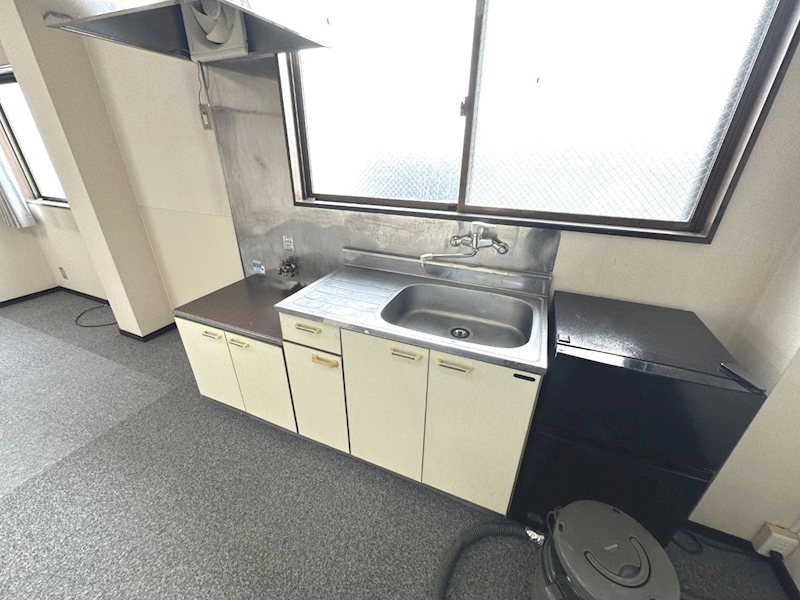 キッチン　収納部分も豊富なキッチン