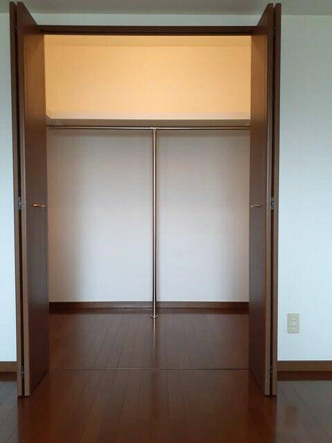 収納　収納クローゼットあります