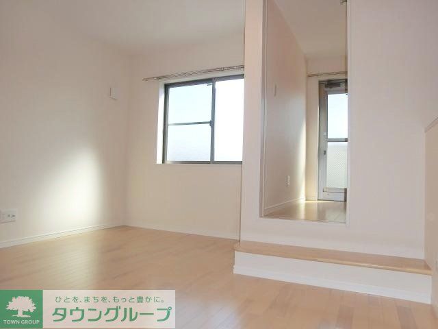 居室・リビング　ゆったり8.3帖のリビングですよ