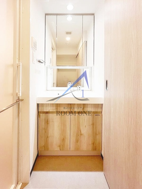 洗面設備　洗面台です。