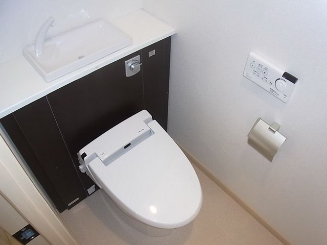 トイレ　★温水洗浄便座付きトイレ★