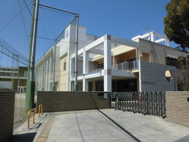 小学校　宇都宮市立桜小学校（小学校）まで860m