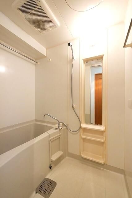 バス・シャワールーム　お風呂です