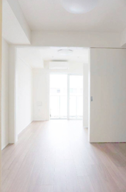 居室・リビング　☆明るい居間☆