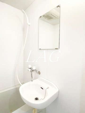 洗面設備　洗面台です。