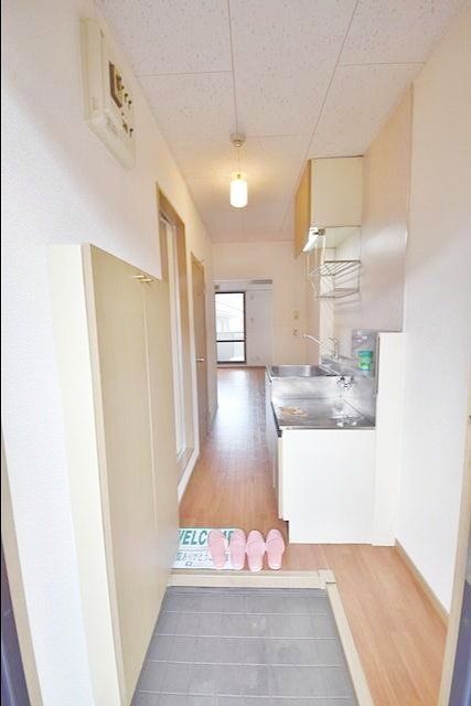 玄関　★★玄関より★★