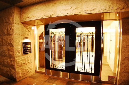 エントランス　プレサンス難波リバーオアシス　エントランス