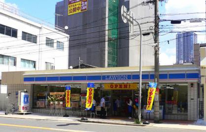 コンビニ　ローソン中崎2丁目店（コンビニ）まで400m