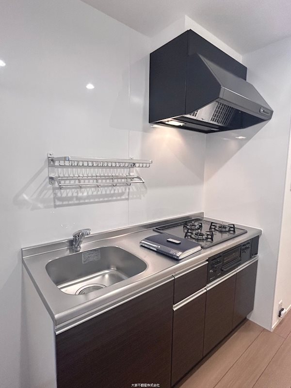 キッチン　※入居中につきイメージ。現況優先