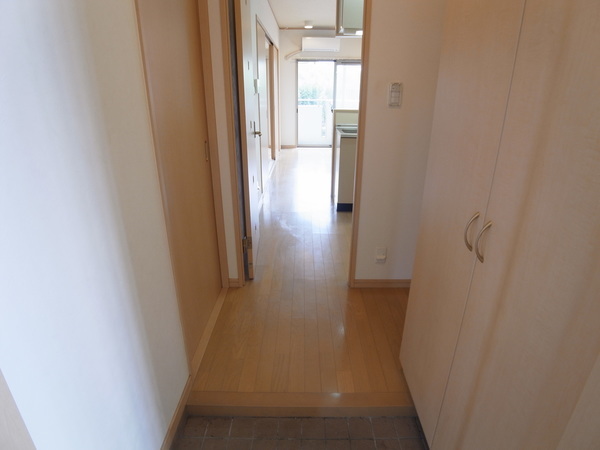 玄関　類似写真の為、現状優先させて頂きます。