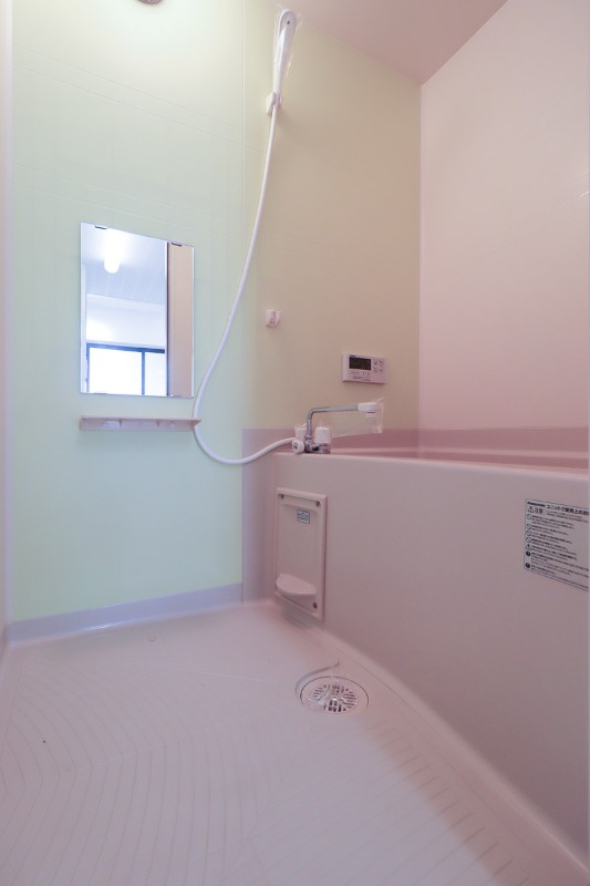 バス・シャワールーム　図面と現状に相違がある場合には現状を優先