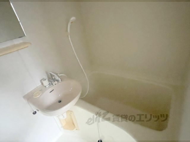 バス・シャワールーム　バス