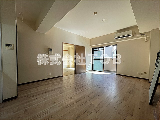 居室・リビング　LDK11帖※クリーニング中の写真