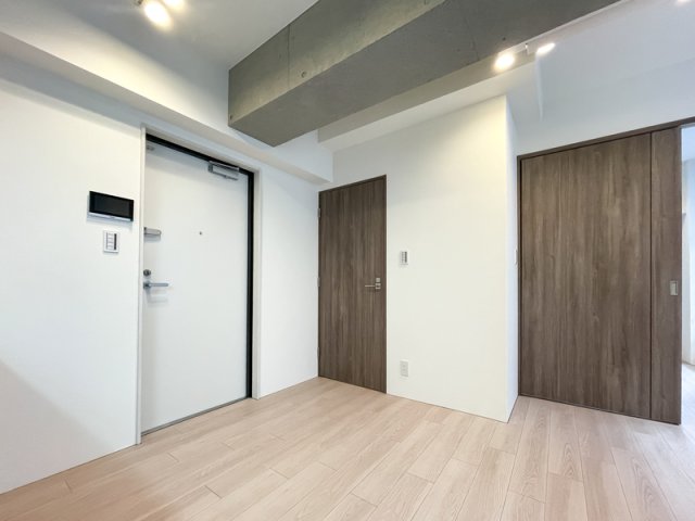 居室・リビング　こちらの居間で趣味の時間をお楽しみください