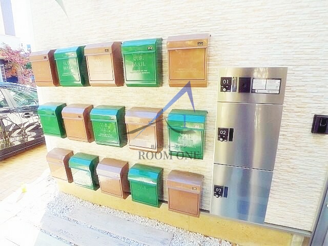 その他共有部分　宅配ボックスと集合ポストです。