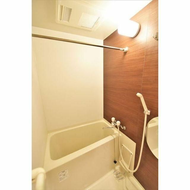 バス・シャワールーム　※別部屋参考写真