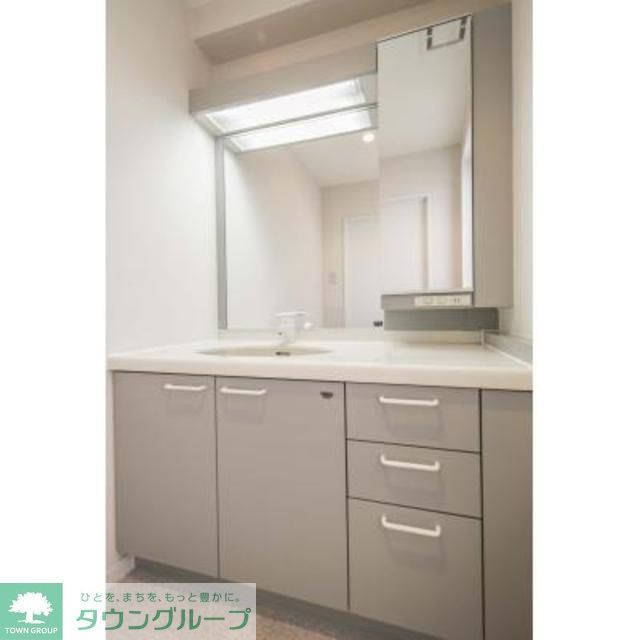 洗面設備　※写真は同タイプ住戸です。