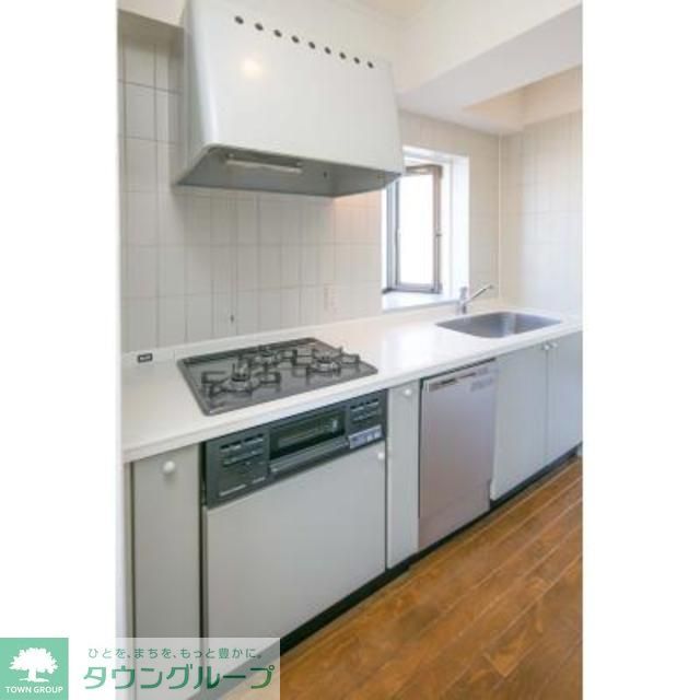 キッチン　※写真は同タイプ住戸です。