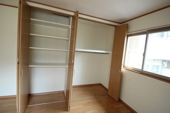 収納　※別部屋の写真です