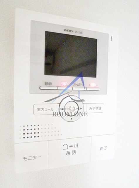 セキュリティ　モニター付きインターホンです。