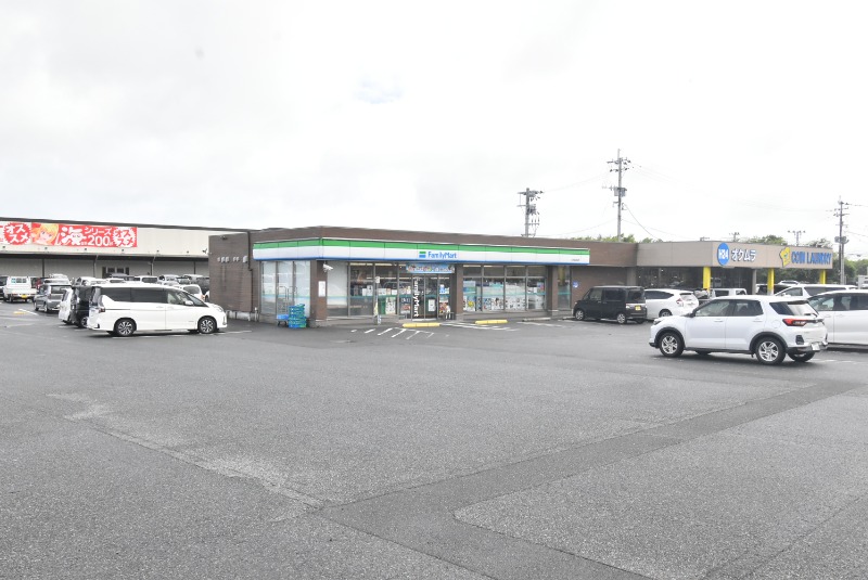 コンビニ　ファミリーマート志布志田尻店（コンビニ）まで342m