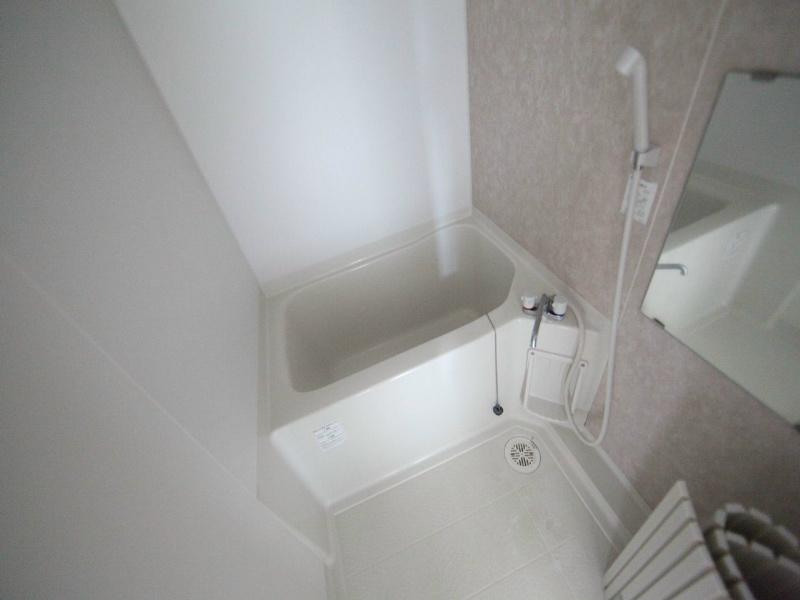 バス・シャワールーム　バスルーム　お風呂トイレ別