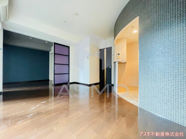 居室・リビング　同マンション別部屋参考写真