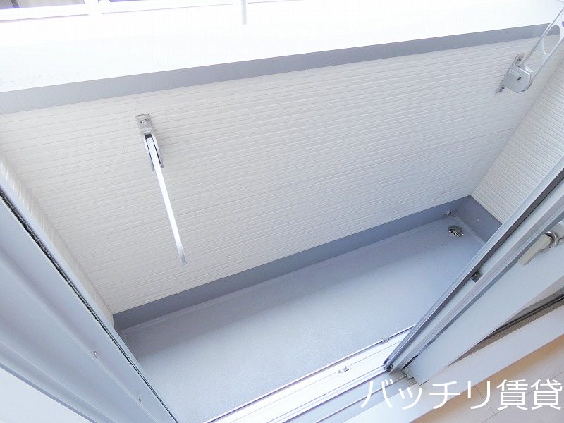 バルコニー　同型タイプの為、現状を優先いたします。